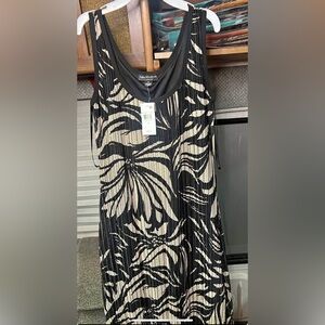 Connected Apparel Black and Cream Patterned Dress